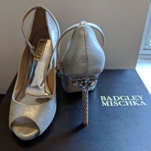 Badgley Mischka - Diego Ankle Strap Pump